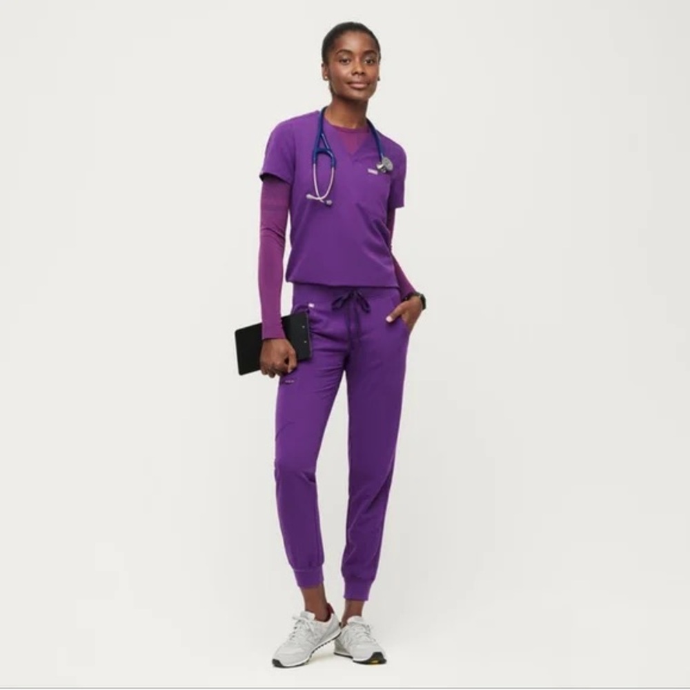 Figs Purple Scrub set size small